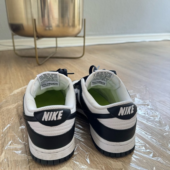 Nike dunk low panda Size 5.5 - Picture 7 of 10